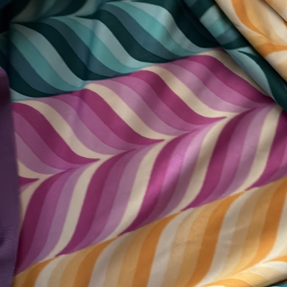 Size 16/18 teens good quality no stains - Picture 5 of 9